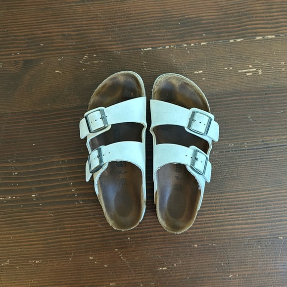 White Birkenstock slides - Picture 1 of 5